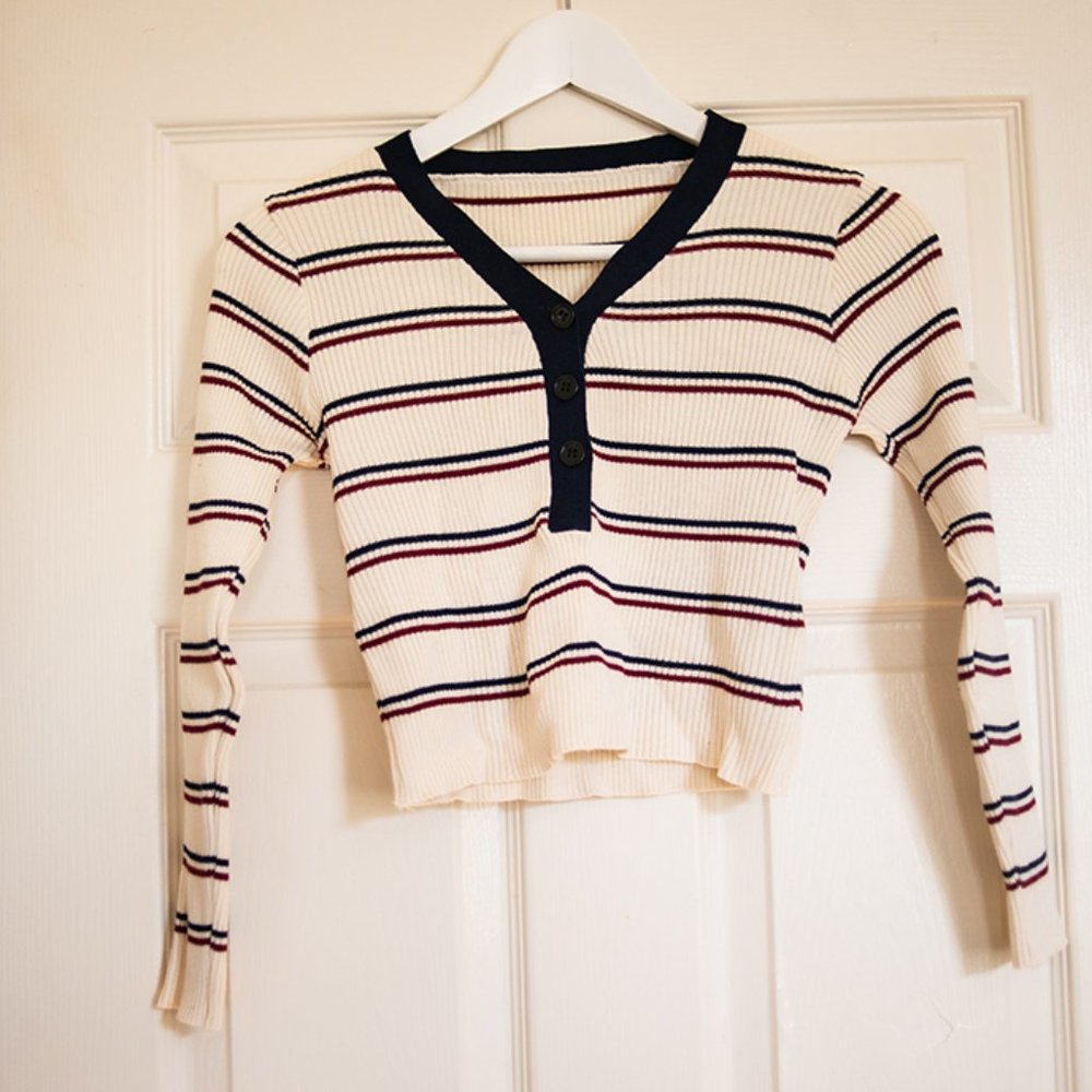 Striped Crop top longsleeve from Korea